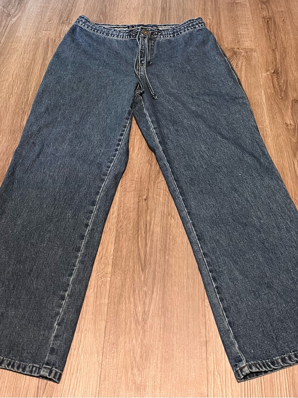 DKNY Women’s Y2K Relaxed Indigo Denim Jeans 100% Cotton